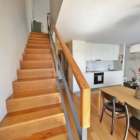 Sunny Rooftop Duplex With Elevator Near Iconic Bridge *